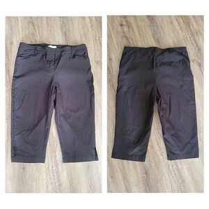 Penningtons Plus Black Capris Pants Size 20 #827
